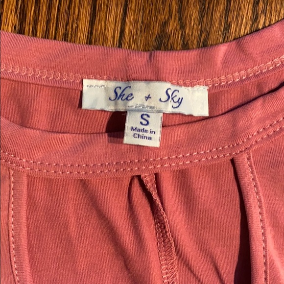 She + Sky Mauve Knotted Tank & Keyhole Neck small - Picture 4 of 4